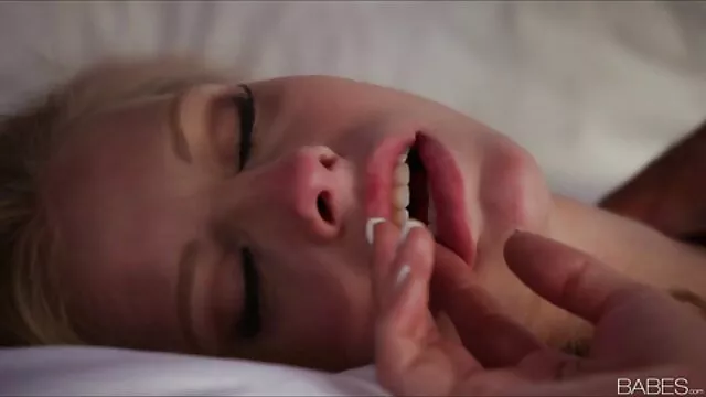 Rubia caliente chupa y videos x de lesbianas en español juguetes