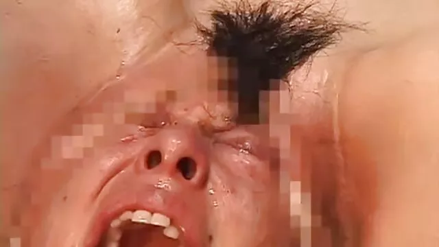 (nuevo) la pelirroja Chastity Mae eyacula la garganta y el españolas lesbianas follando coño maltratados