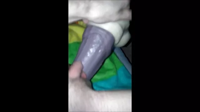 Petite Piper Perri lesbianas español gratis es brutalmente follada en la cara por BBCs
