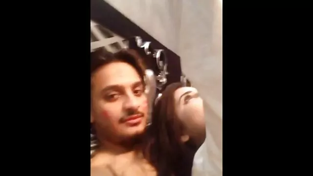 Pequeño coño videos lesvicos español