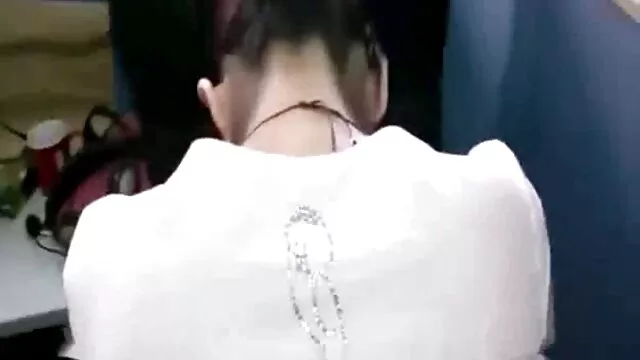 Asiático los adolescentes videos de lesbianas completos chorro pis