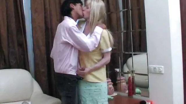 Gloryhole euro xnxx español lesbianas cum empapado mientras digitación